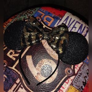 Disney Minnie Mouse Sequin Ears (NWOT)